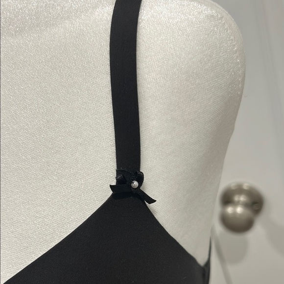 Victoria’s Secret Black Women's Bra - Picture 3 of 6